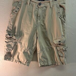 Tan Cargo Shorts with Large Pockets and Relaxed Fit